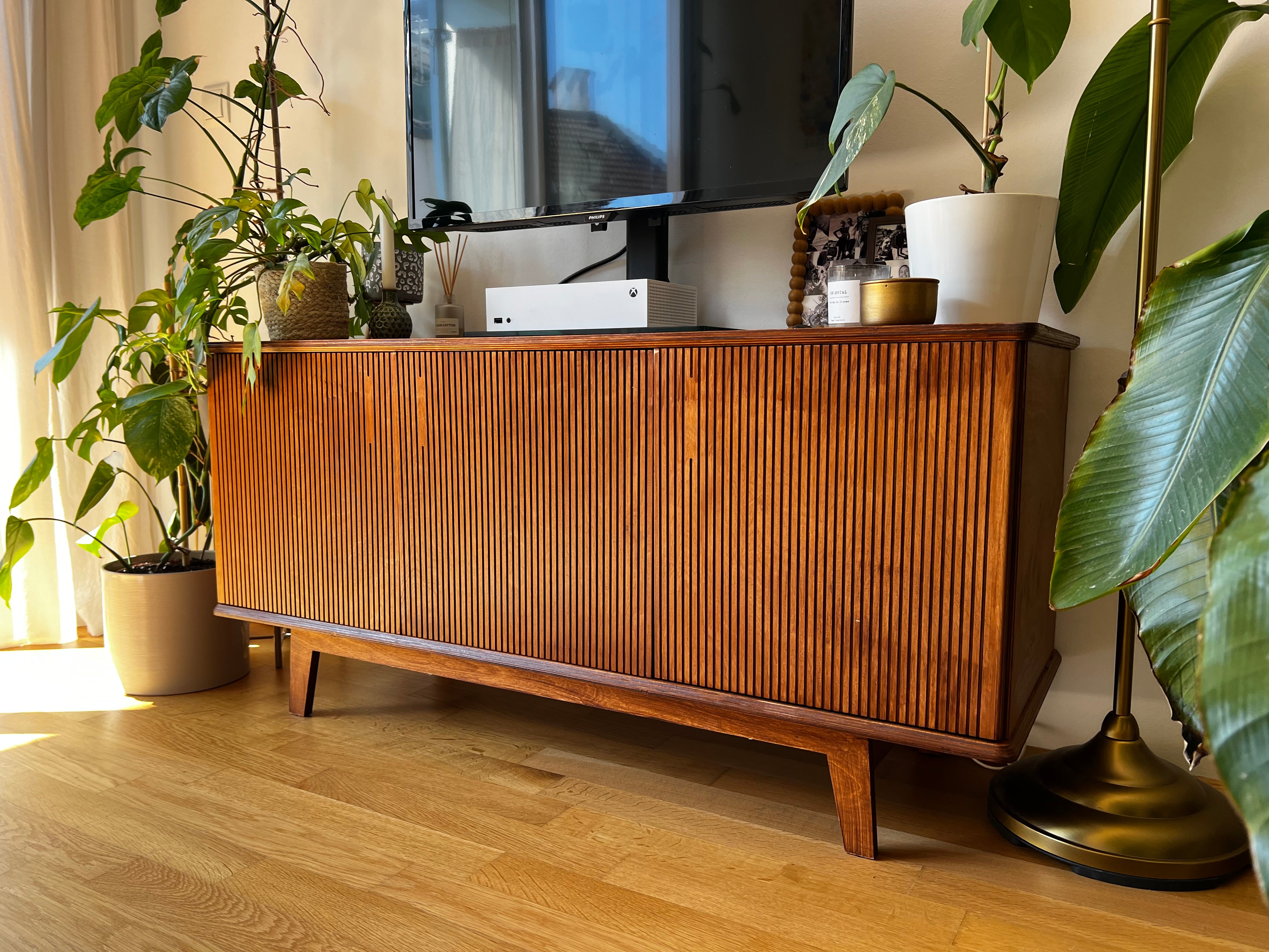 Mid-Century TV-Board & Sideboard in Teak-Optik