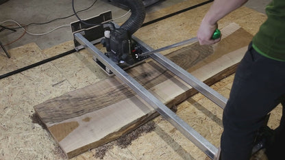 Planfräsen von Massivholzplatte mit Planfräsgerät