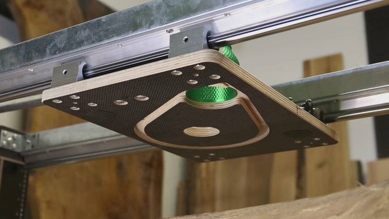 Detailvideo des Staubschuhs der Absaugung der Planfräsvorrichtung